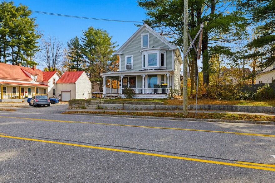More Photos Of 158 Court St, Laconia Apartments For Sale