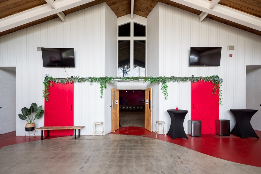 More Photos Of 315 S Rosemont Rd, Virginia Beach Religious Facility For Sale