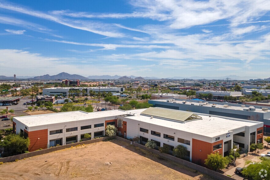 More Photos Of 3230 E Broadway Rd, Phoenix Office For Lease