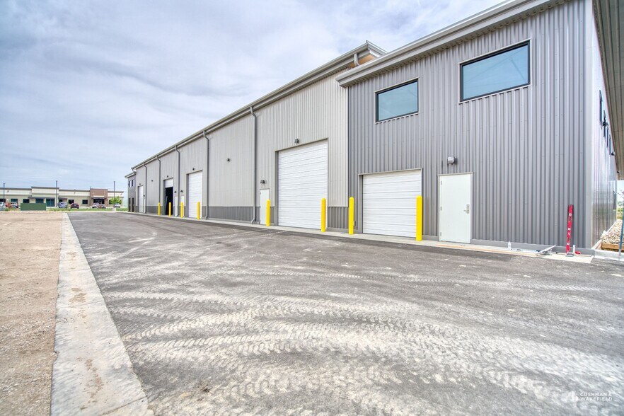 More Photos Of 200 W 69th Ct, Loveland Warehouse For Lease