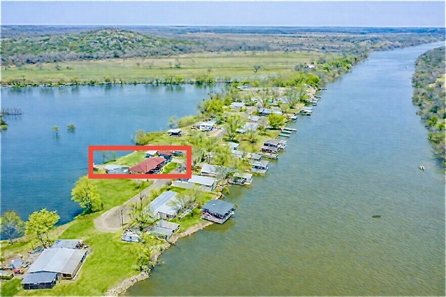 More Photos Of 2013 Bedford Ct, Weatherford Hospitality For Sale