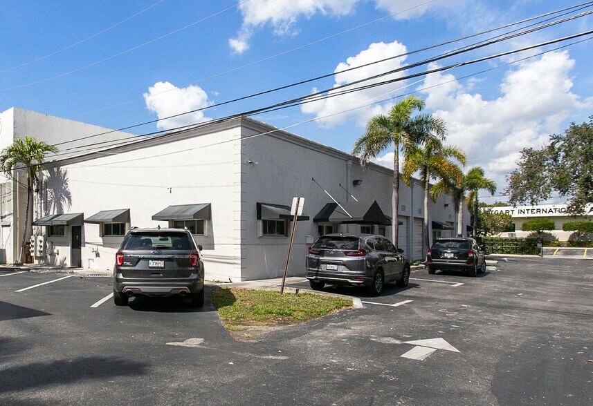 More Photos Of 1011 NW 51st St, Fort Lauderdale Unknown For Lease