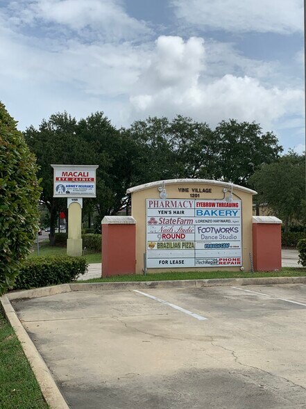 More Photos Of 1201 State Road 535, Winter Garden General Retail For Lease
