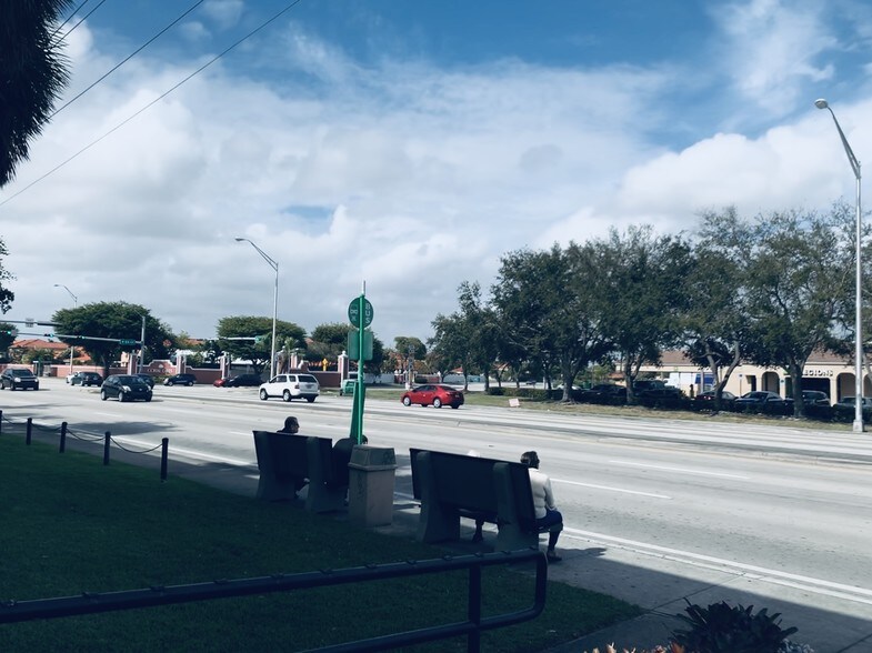 More Photos Of 8370 W Flagler St, Miami Medical For Sale