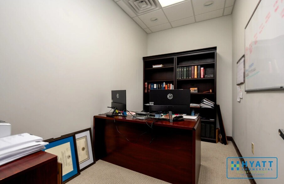 More Photos Of 1906 Towne Centre Blvd, Annapolis Office For Lease