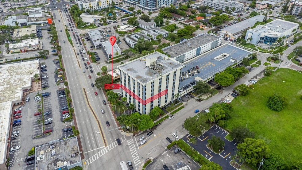More Photos Of 12550 Biscayne Blvd, North Miami Medical For Lease