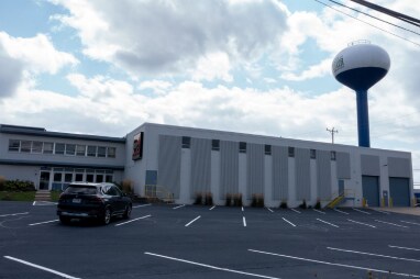 More Photos Of 12819 W Silver Spring Dr, Butler Warehouse For Lease