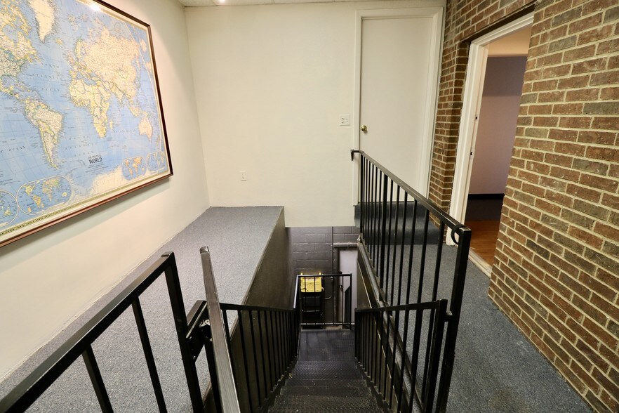 More Photos Of 2909 Lackland Rd, Fort Worth Medical For Lease