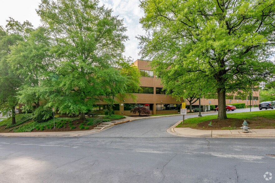 More Photos Of 10801 Lockwood Dr, Silver Spring Medical For Sale