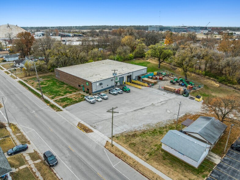 More Photos Of 130 E Alton Ave, East Alton Industrial For Sale