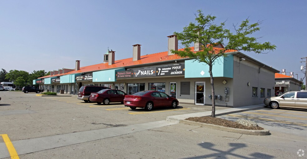 Primary Photo Of 15612 W 10 Mile Rd, Southfield Freestanding For Lease