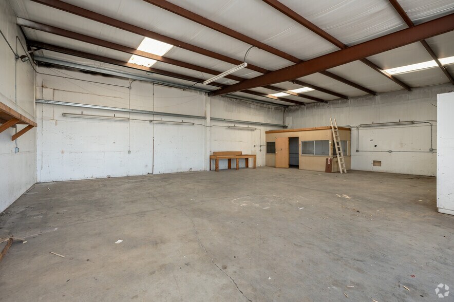 More Photos Of 4283 N Wilson Way, Stockton Warehouse For Lease