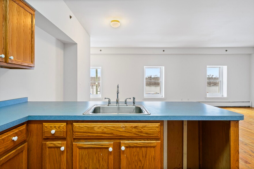 More Photos Of 98 S Main St, Castleton On Hudson Multifamily For Sale