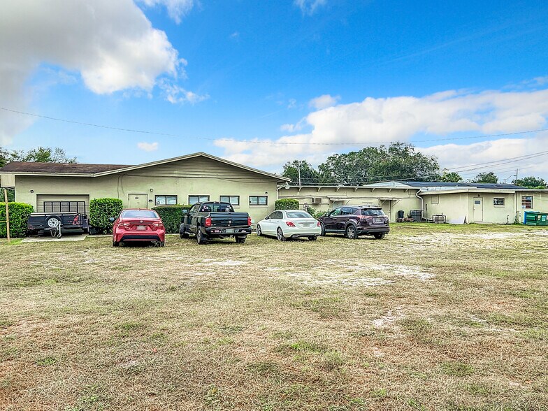 More Photos Of 2553-2565 Park Dr, Sanford Freestanding For Sale