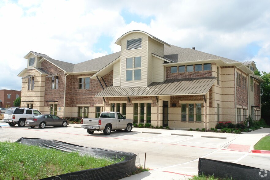 More Photos Of 3605 Yucca Dr, Flower Mound Medical For Sale