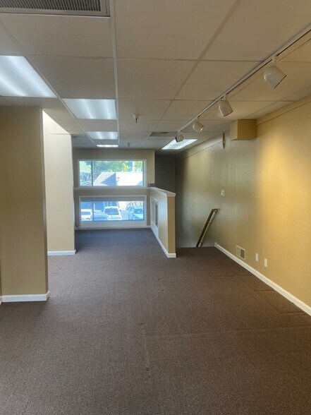 More Photos Of 12907 Alcosta Blvd, San Ramon Warehouse For Lease