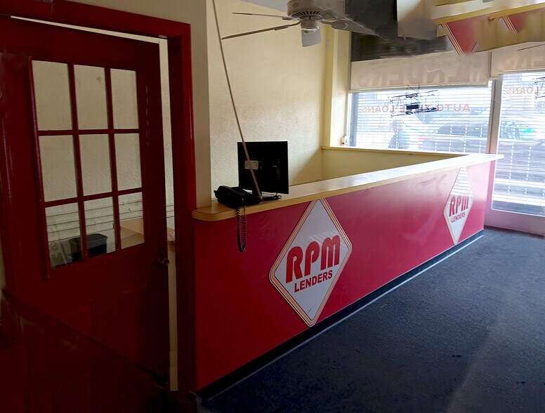 More Photos Of 1721 S Flower St, Los Angeles Storefront Retail Office For Lease