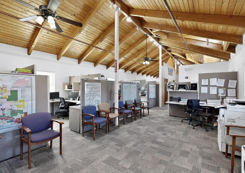 More Photos Of 12042 Nm-14 N, Cedar Crest Office For Sale