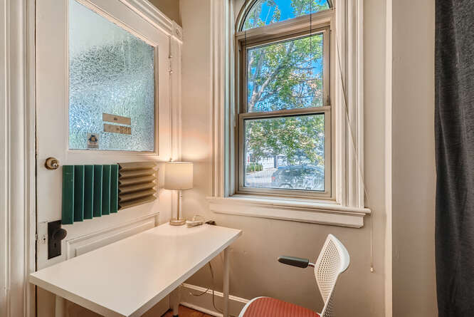 More Photos Of 1719 Emerson St, Denver Office For Lease