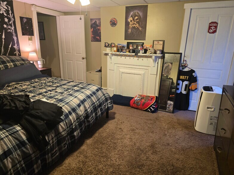More Photos Of 804 Railroad St, Monongahela Specialty For Sale