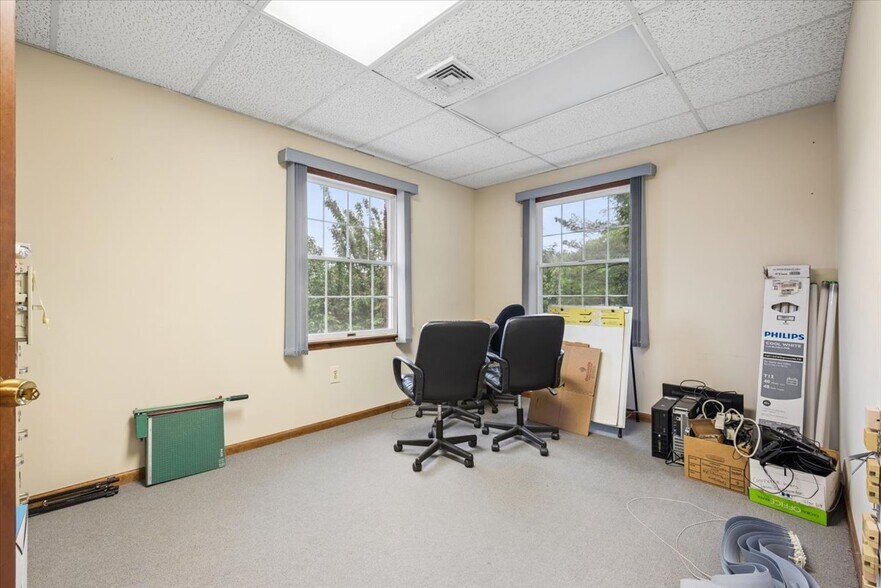 More Photos Of 1130 US Highway 202 S, Raritan Medical For Sale