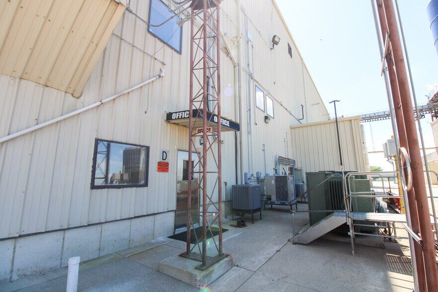More Photos Of 6059 159th St, Galva Food Processing For Sale