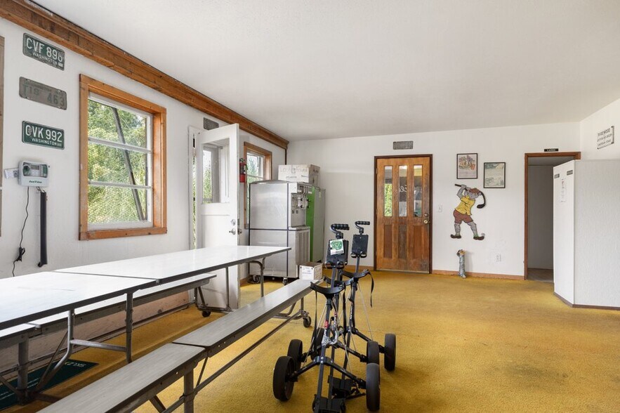 More Photos Of 597 Ducken Rd, Oak Harbor Golf Course Driving Range For Sale