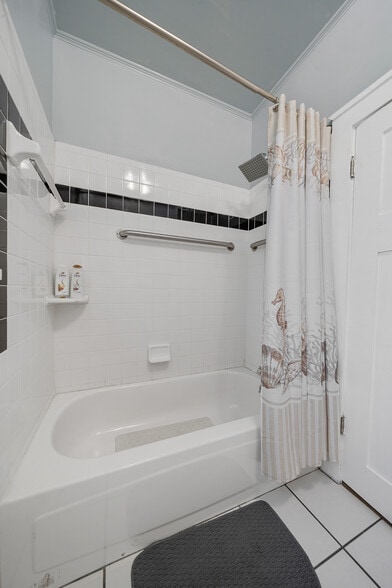 More Photos Of 973 N Harbor City Blvd, Melbourne Specialty For Sale