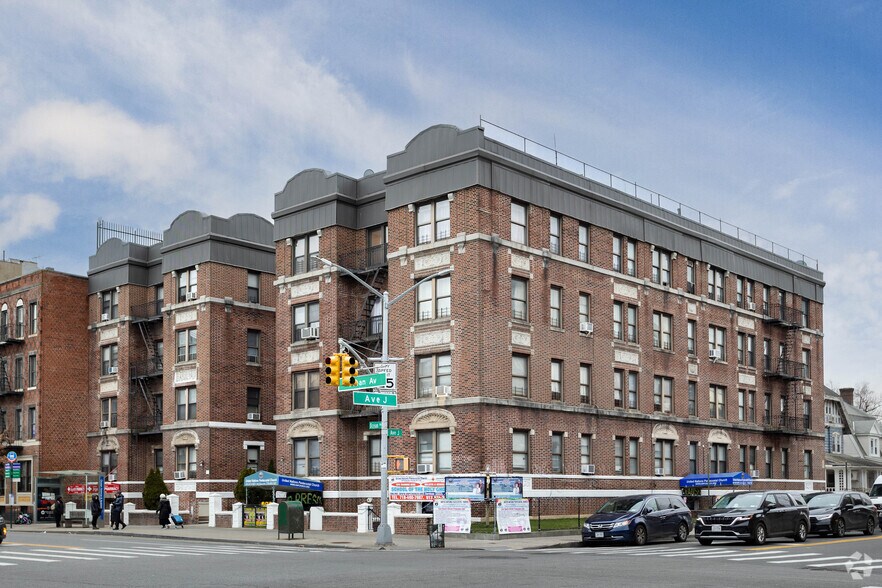 More Photos Of 1494 Ocean Ave, Brooklyn Apartments For Lease