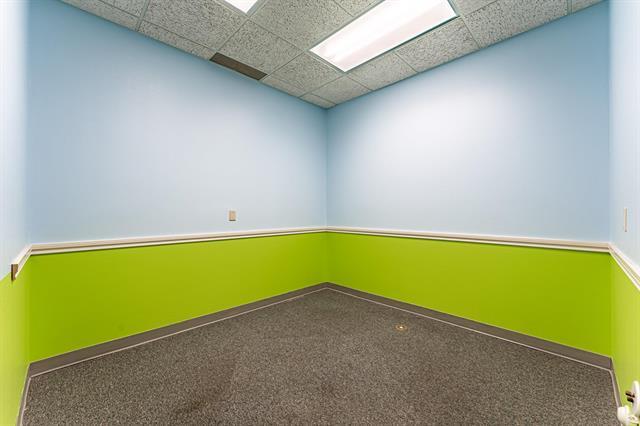 More Photos Of 34 SE Main St, Blackfoot Office For Sale