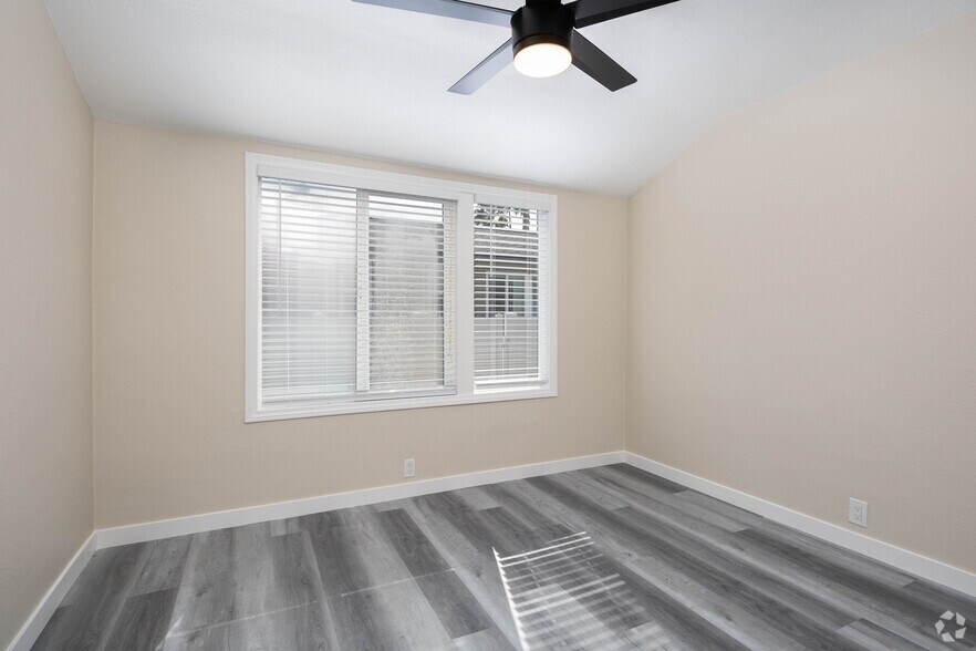 More Photos Of 19131-19161 Delaware St, Huntington Beach Apartments For Sale
