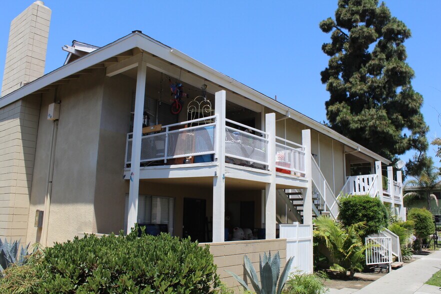 More Photos Of 202-232 E Clifton Ave, Anaheim Apartments For Sale