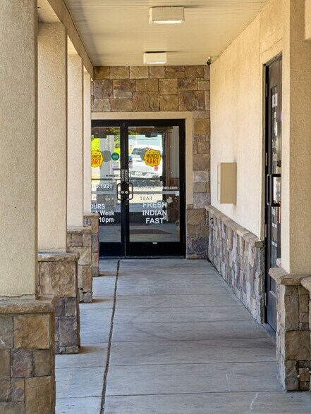 More Photos Of 894 E 3900 S, Salt Lake City Restaurant For Sale