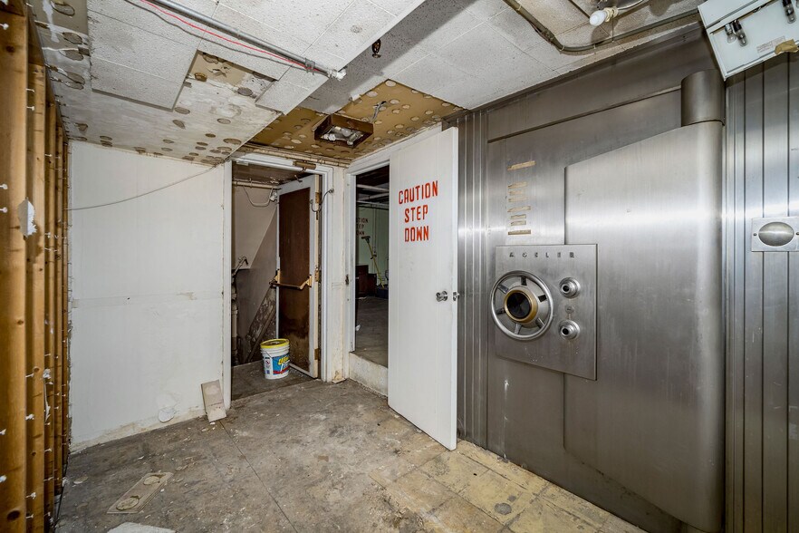 More Photos Of 113 W 4th St, Cincinnati Office For Lease