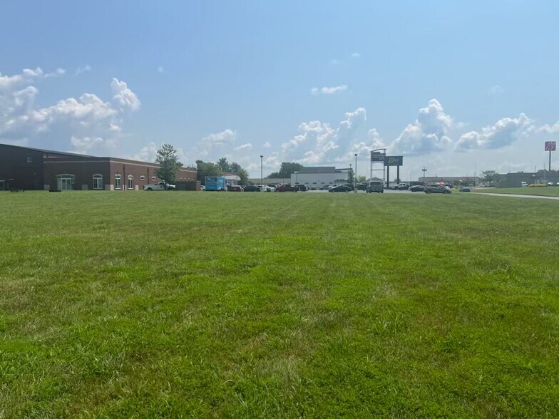 More Photos Of 8160-8200 High Pointe Dr, Newburgh Land For Sale