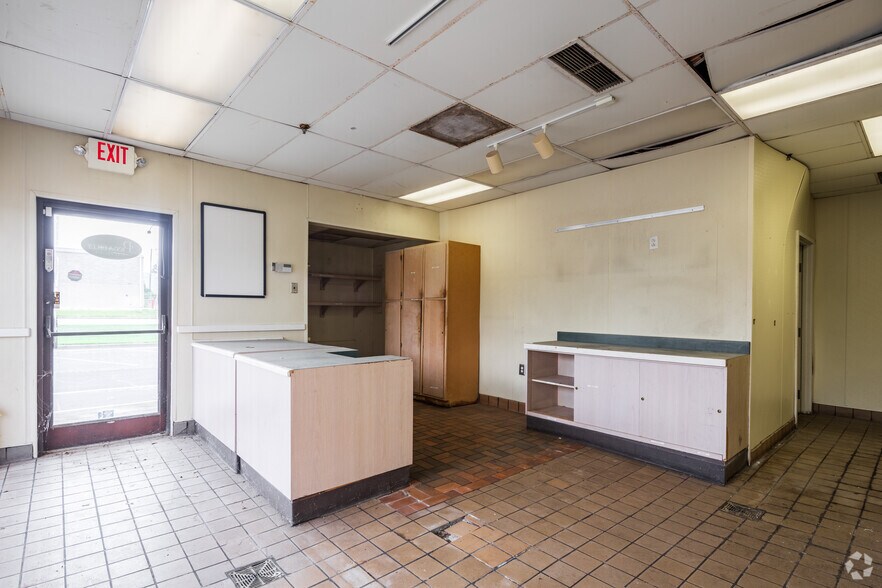More Photos Of 1265 Mount Zion Rd, Morrow Restaurant For Sale