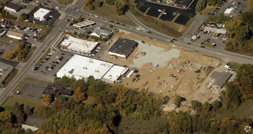More Photos Of 1022-1028 Route 146, Clifton Park Convenience Store For Lease