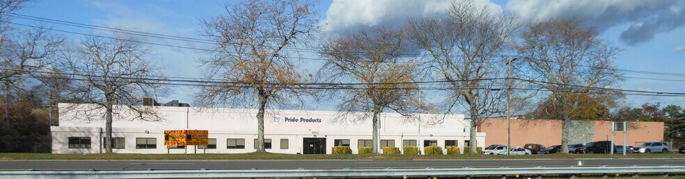 More Photos Of 4333 Veterans Memorial Hwy, Holbrook Distribution For Lease