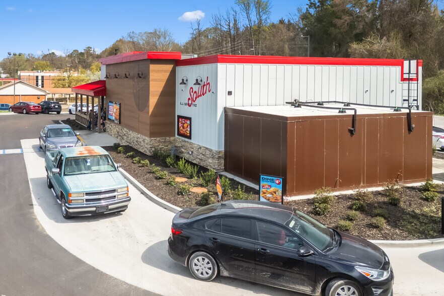 More Photos Of 25 Grange Hall Rd, Vicksburg General Retail For Sale