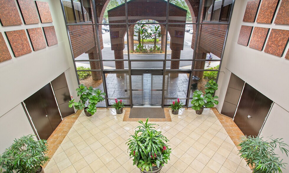 More Photos Of 14499 N Dale Mabry Hwy, Tampa Office For Lease
