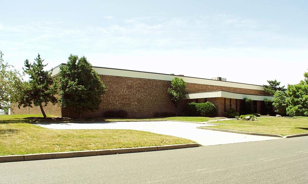More Photos Of 1571 Grandview Ave, West Deptford Distribution For Lease