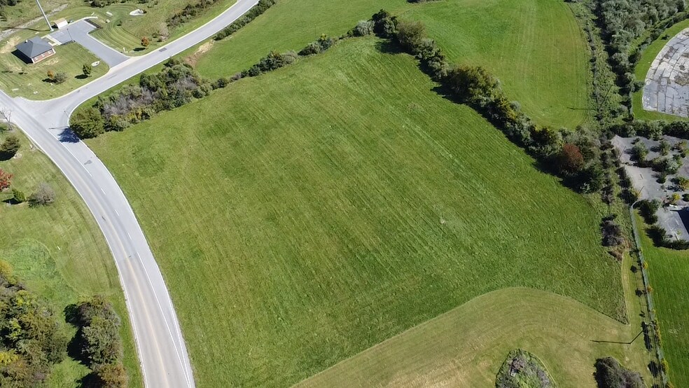 More Photos Of 300 National Ave, Staunton Land For Lease