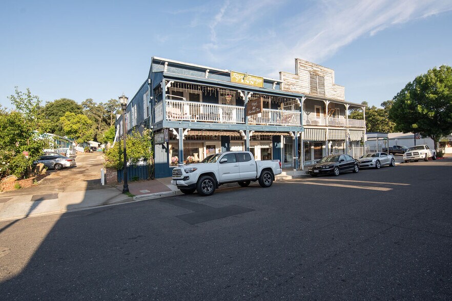 More Photos Of 18239 Main St, Jamestown Hotel For Sale