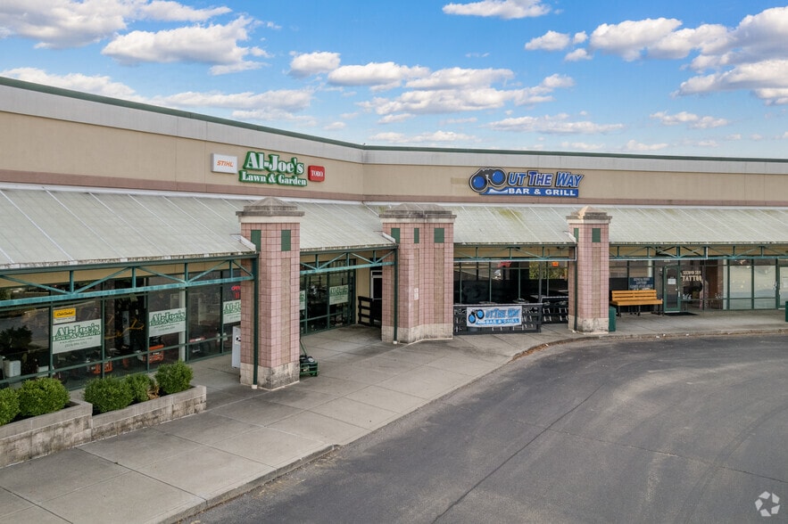 More Photos Of 4842-4978 Union Centre Pavilion Dr, West Chester Storefront For Lease