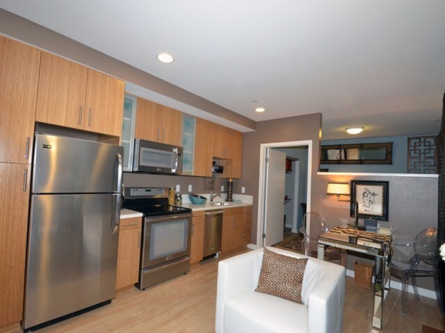 More Photos Of 1447 Lincoln Blvd, Santa Monica Apartments For Lease