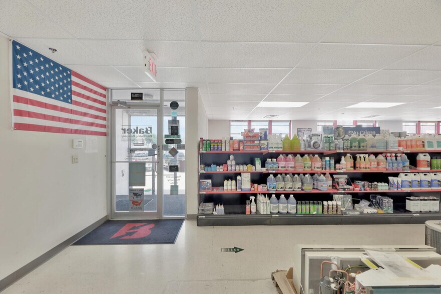 More Photos Of 811 E Waterman St, Wichita Warehouse For Lease