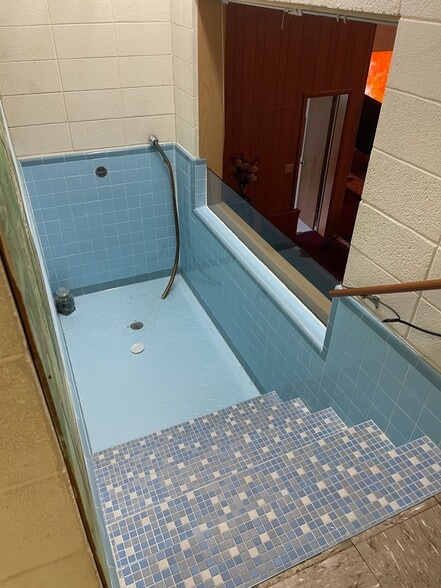 More Photos Of 3740 Habersham St, Brunswick Religious Facility For Sale