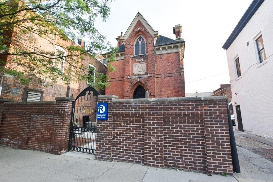 More Photos Of 611 E William St, Ann Arbor Sorority Fraternity House For Sale