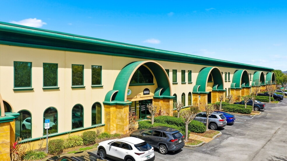 More Photos Of 6881 Kingspointe Pky, Orlando Flex For Sale