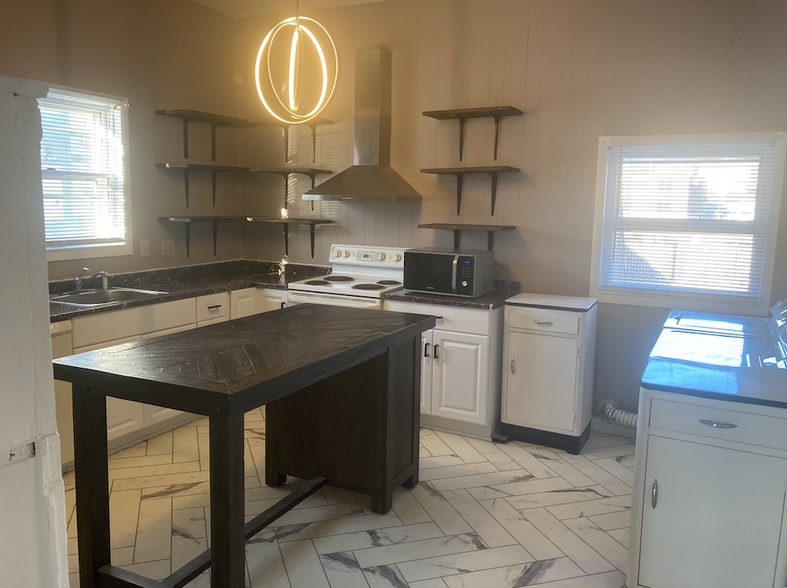 More Photos Of 228 E Washington St, Hagerstown Office Residential For Sale